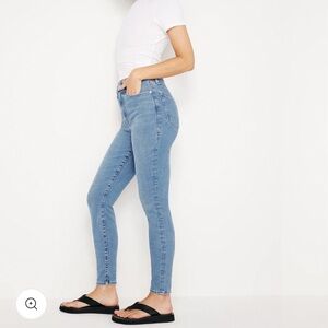 Good American always fits good legs skinny jeans